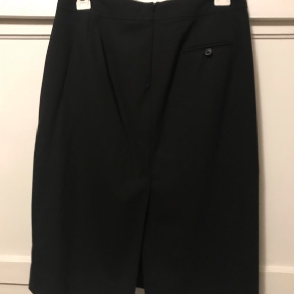 Black Banana Republic Pocket Skirt  2 - Picture 6 of 6